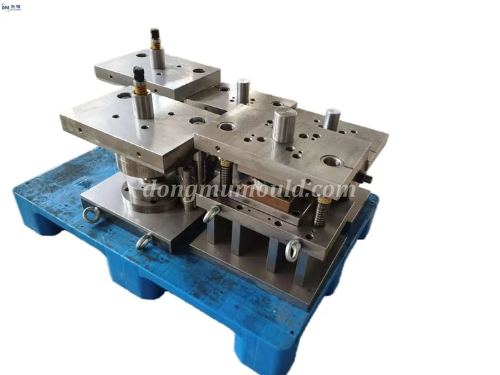 Experienced Manufacturer Of Precision Automotive Stainless Steel/Metal Parts Progressive Stamping Dies high quality